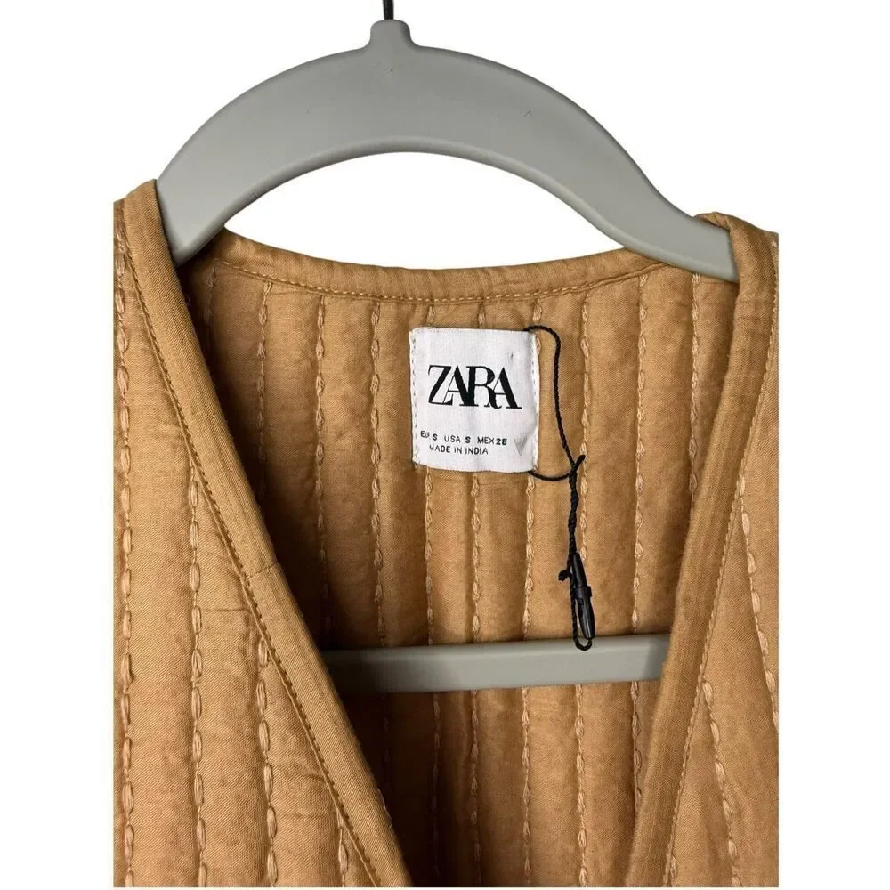 Zara Bloggers Favorite Embroidered Quilted Vest Size‎ Small